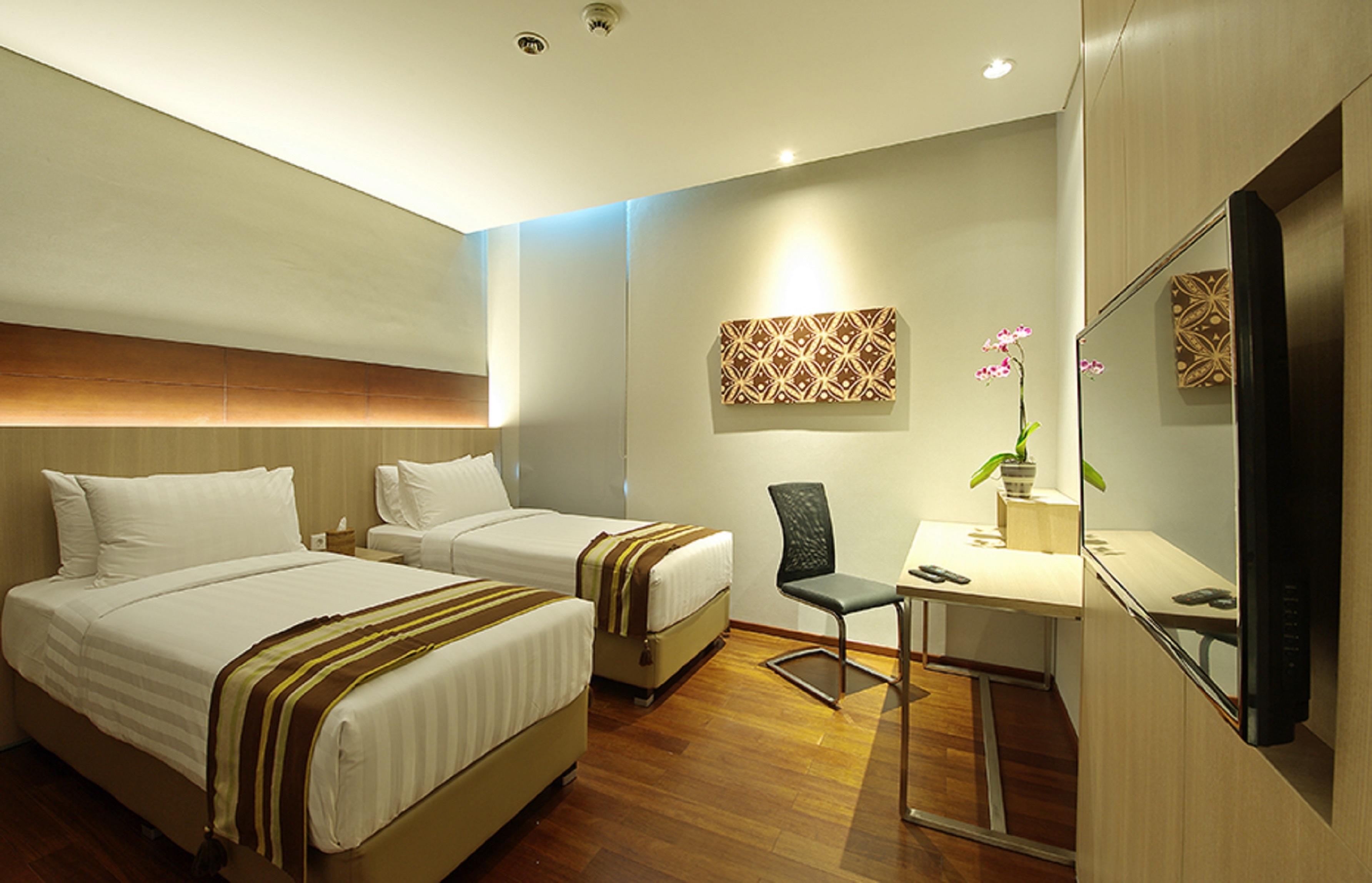 Ra Premiere Simatupang Hotel Cilandak Kültér fotó