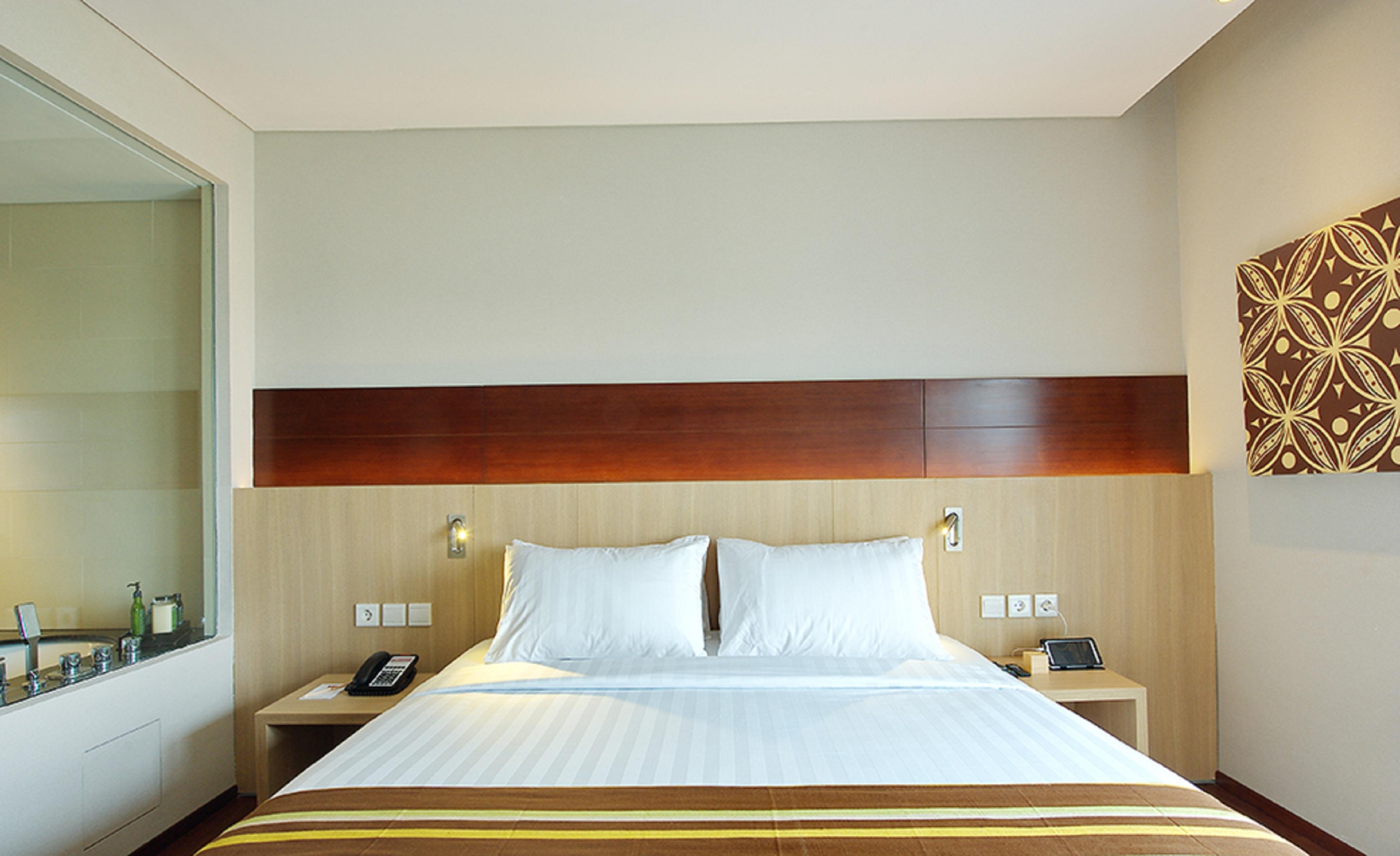 Ra Premiere Simatupang Hotel Cilandak Kültér fotó