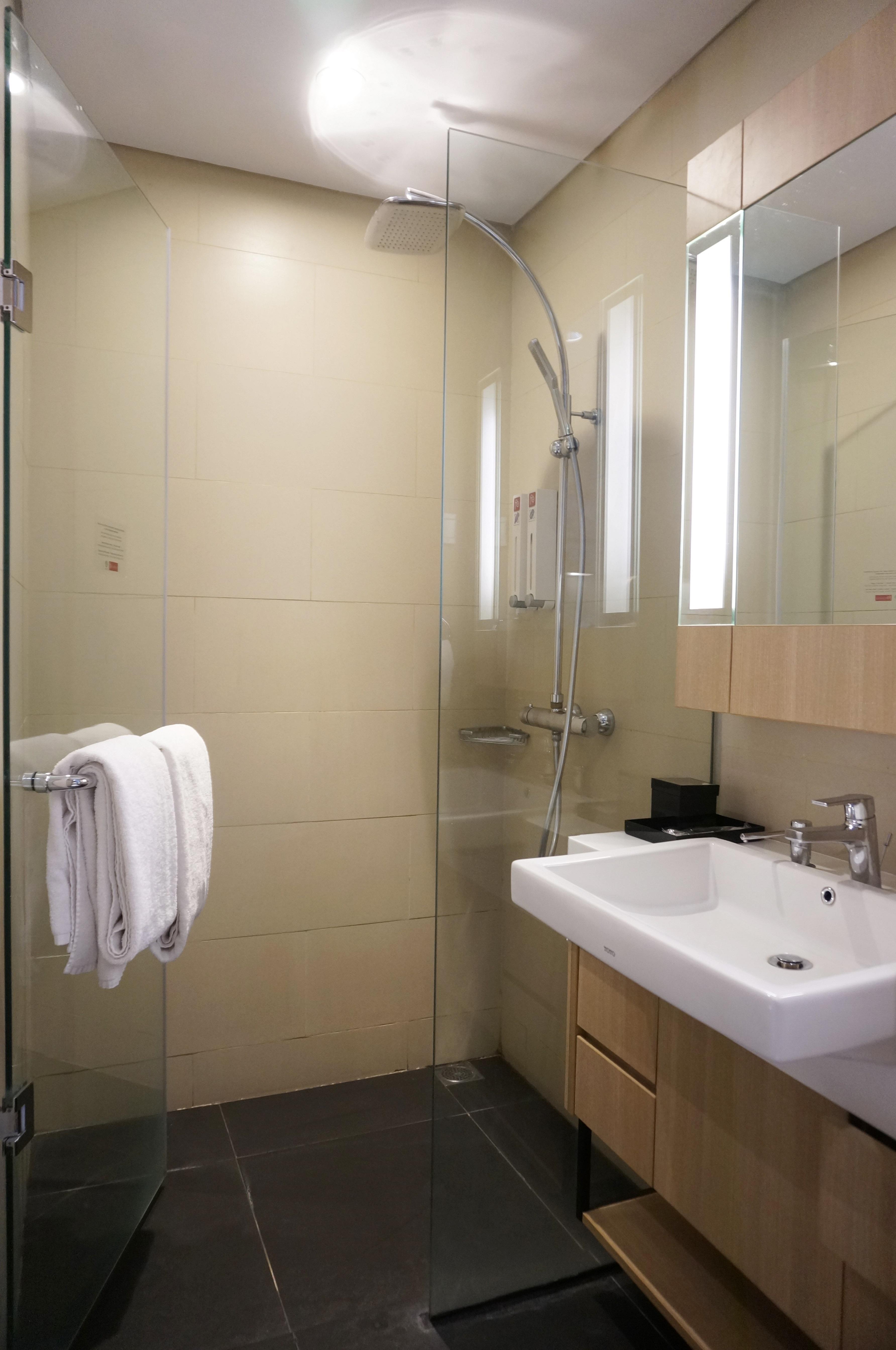 Ra Premiere Simatupang Hotel Cilandak Kültér fotó