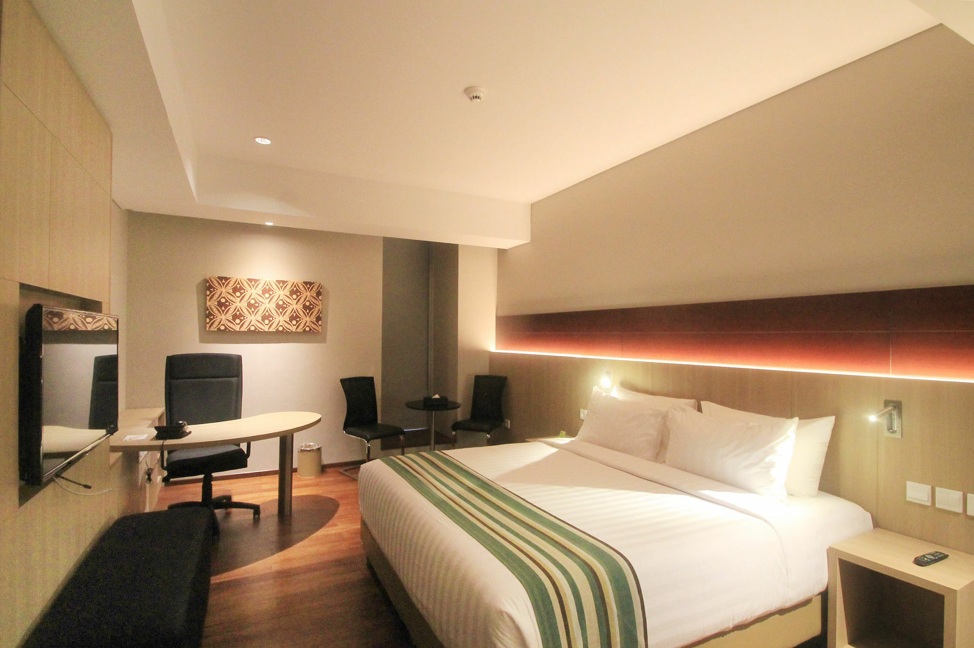 Ra Premiere Simatupang Hotel Cilandak Kültér fotó